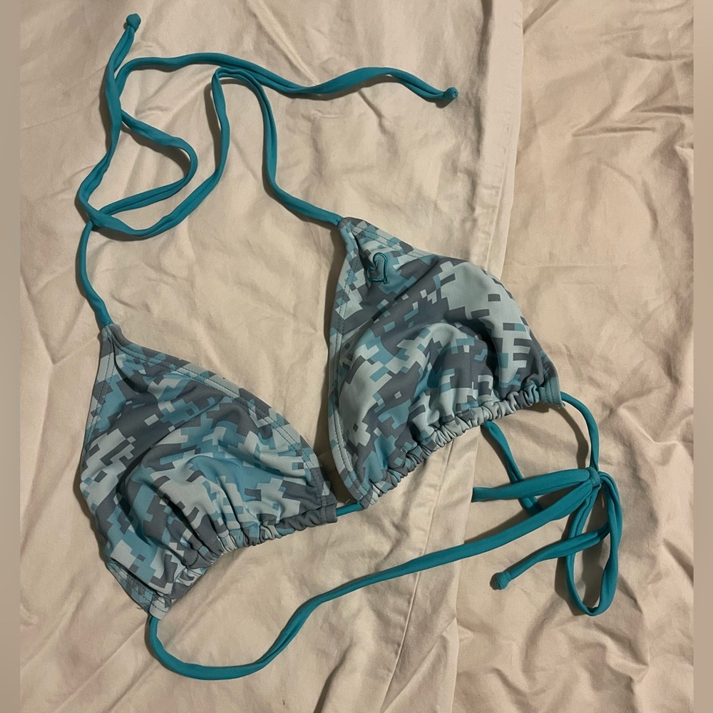 PELAGIC SWIM SUIT TOP ONLY SIZE LARGE